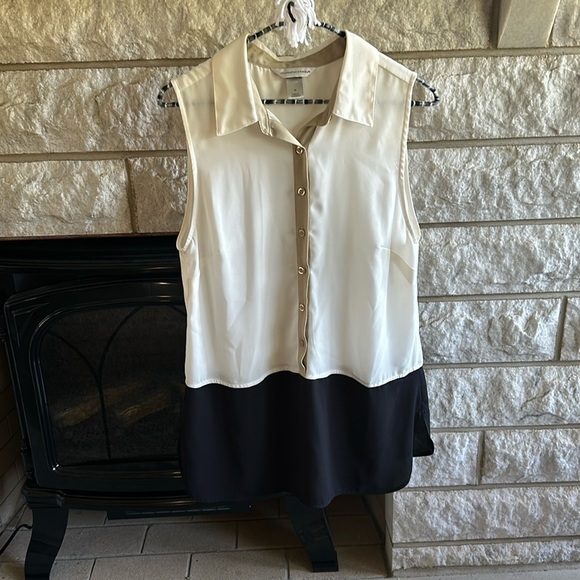 Christopher & Banks sleeveless semi sheer half button down sleeveless top medium - Picture 1 of 8